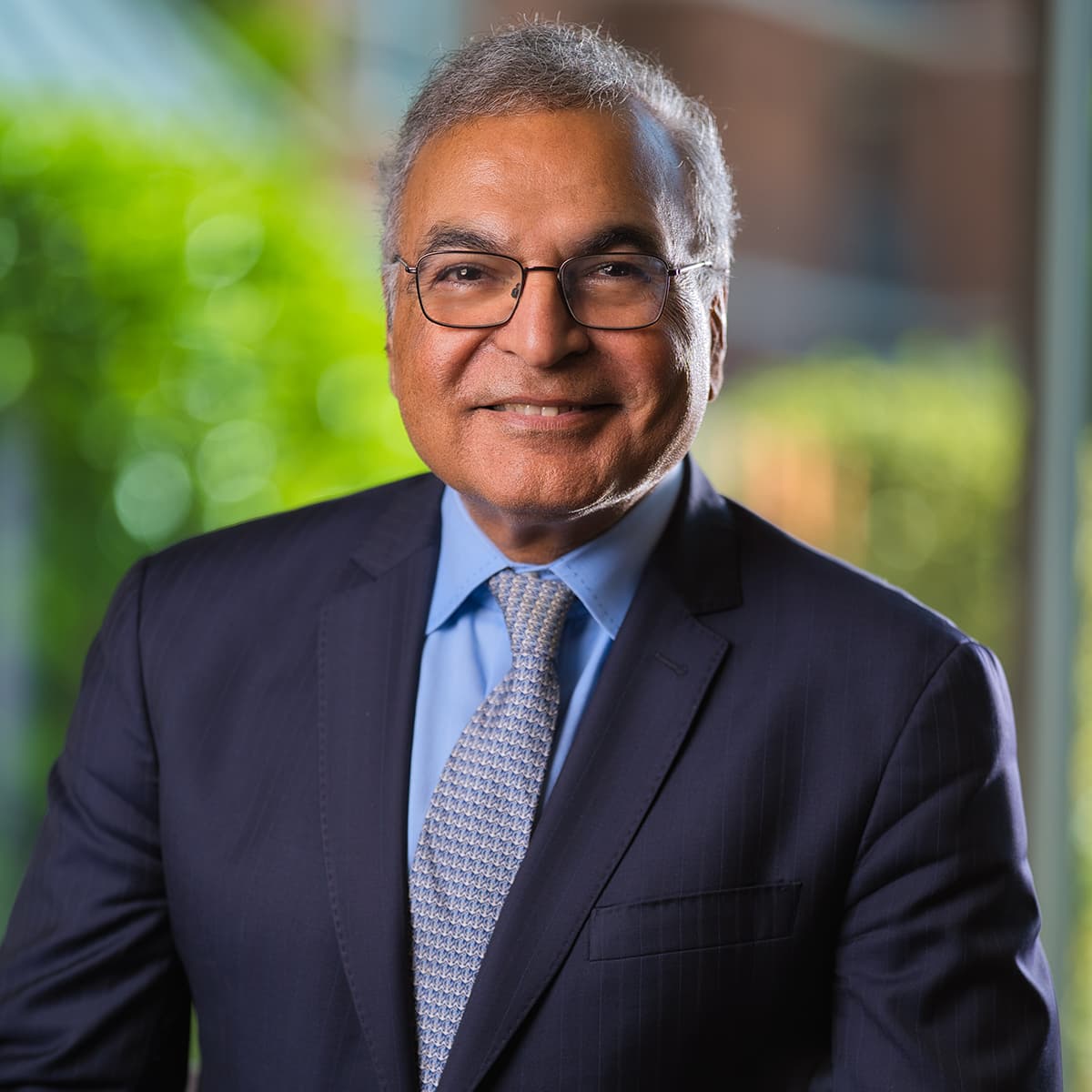 Penuma Physician Dr. Elist